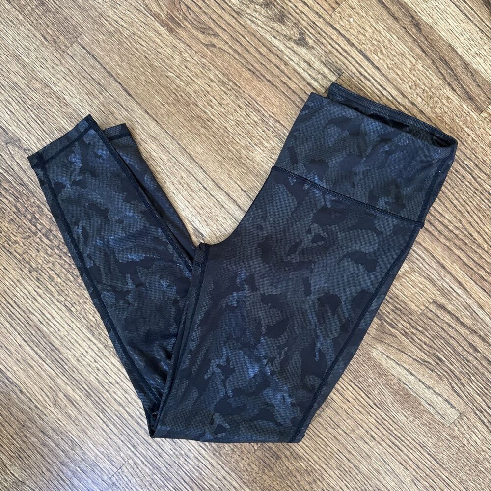 Women’s Pants Store Black Metallic Shimmer Camo Leggings Pants - Medium